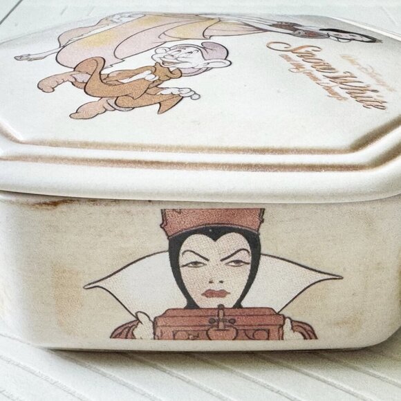 Disney Snow White and the Seven Dwarfs 70 Year Jewelry Trinket Box 2007 - Picture 8 of 10